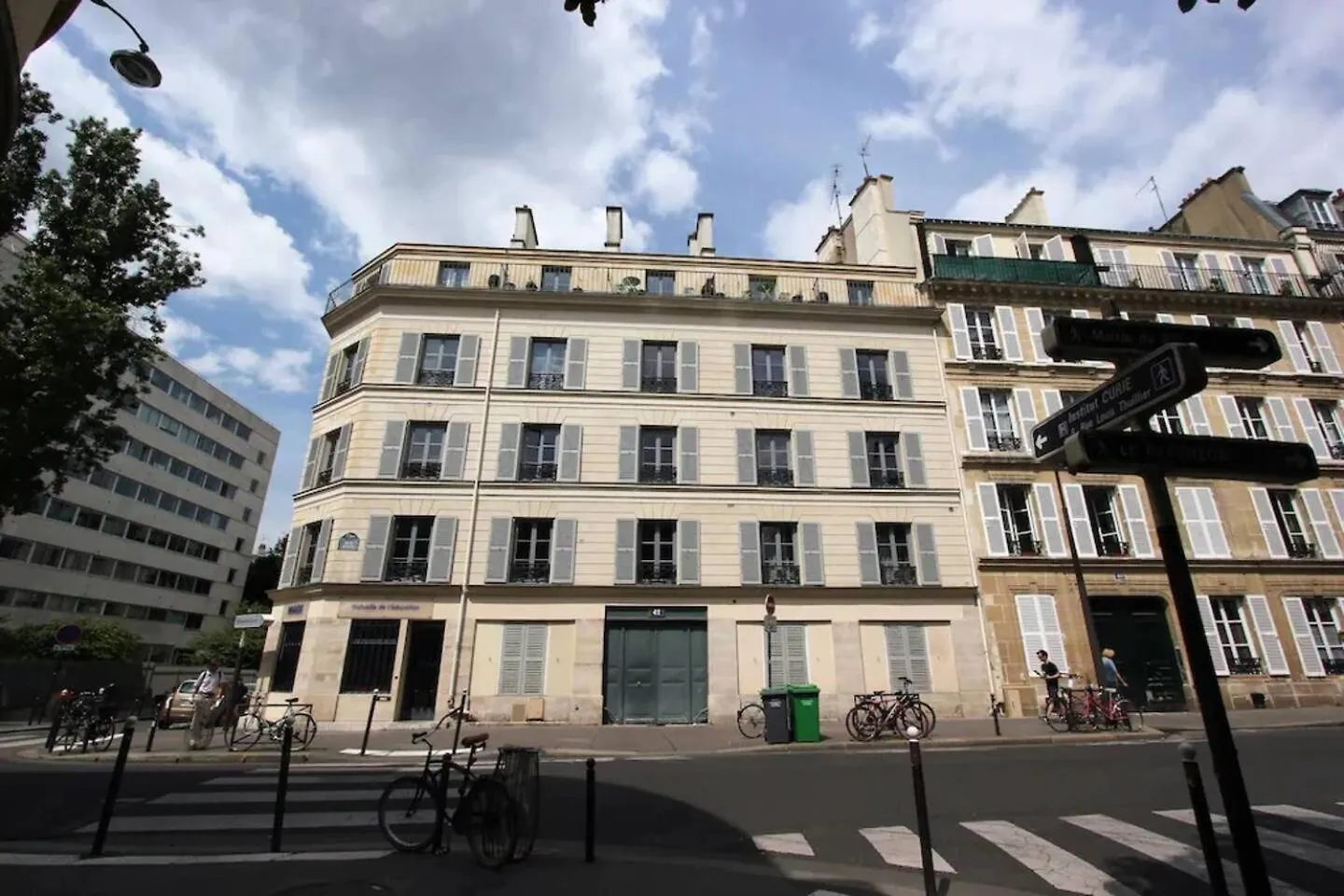 Appartement 5 Chambres Au Dernier Etage パリ アパート
